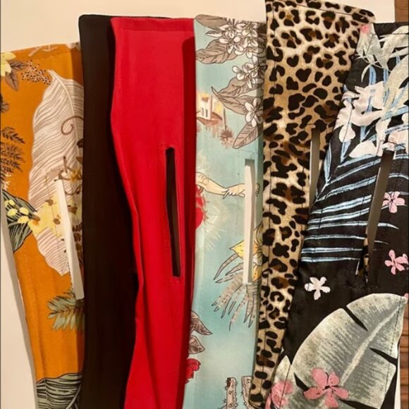 Set of 6 Bun Makers - Assorted Colors & Patterns, French Twist Hair Styling tool - Picture 1 of 3